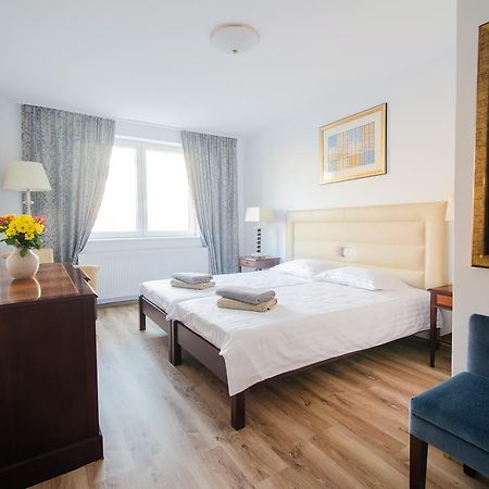 Hotel Eka Sebes  Bagian luar foto