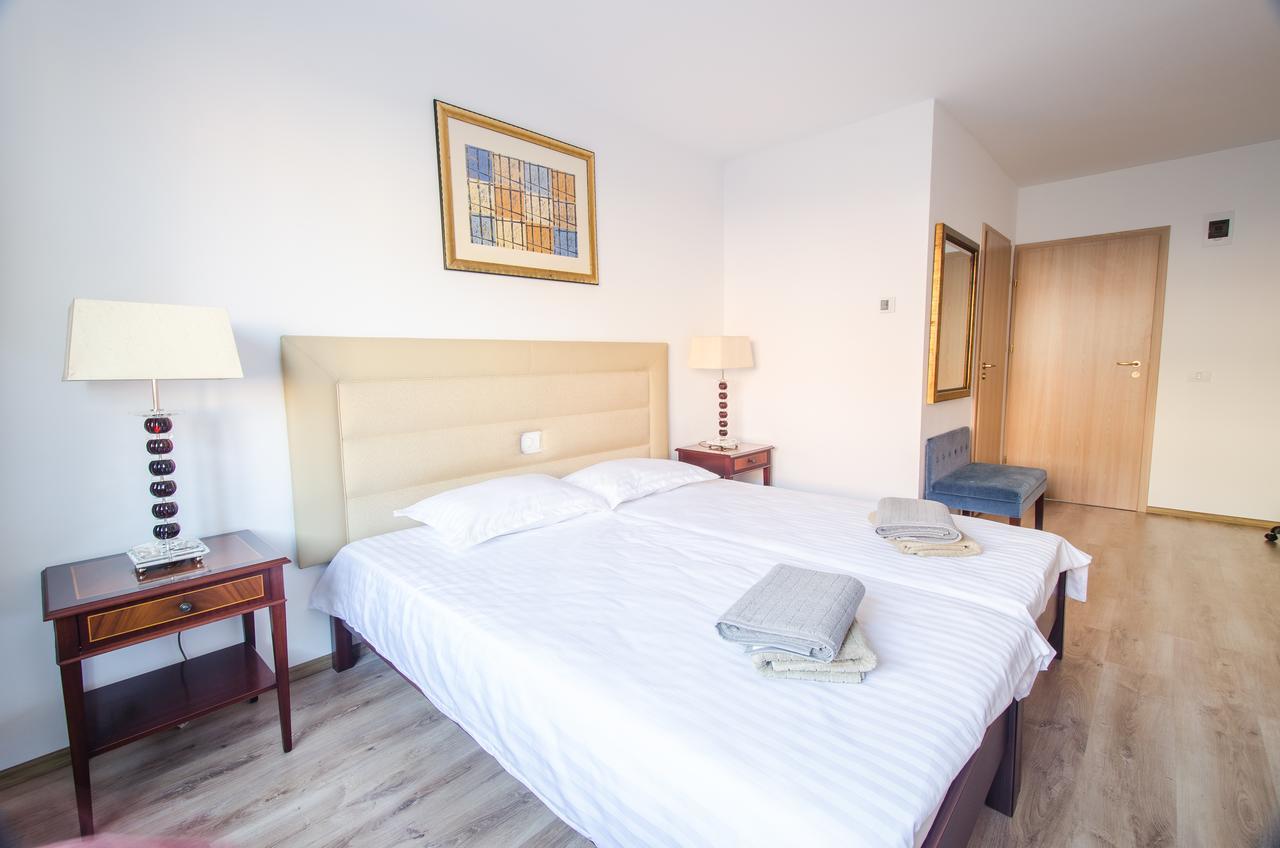 Hotel Eka Sebes  Bagian luar foto