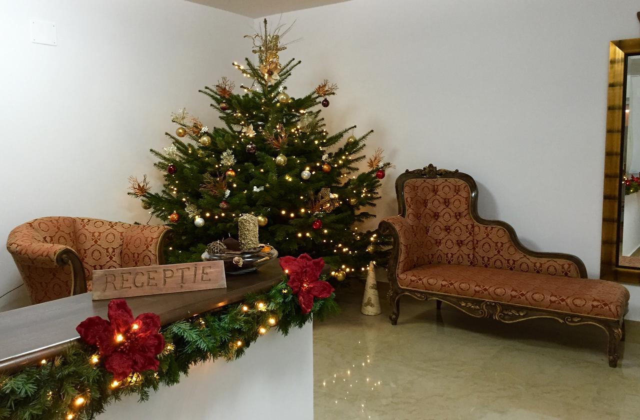 Hotel Eka Sebes  Bagian luar foto