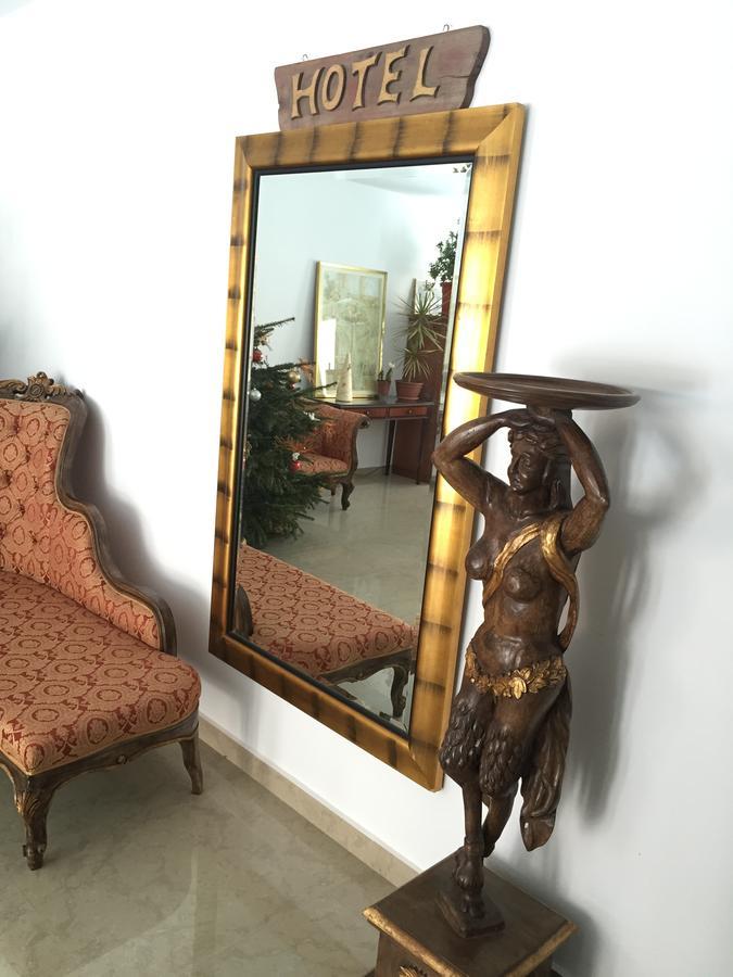 Hotel Eka Sebes  Bagian luar foto
