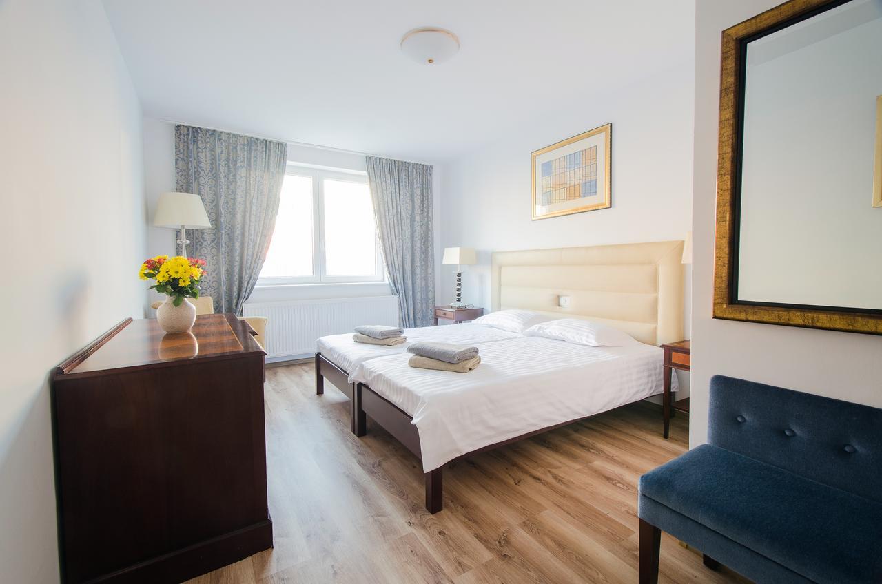 Hotel Eka Sebes  Bagian luar foto